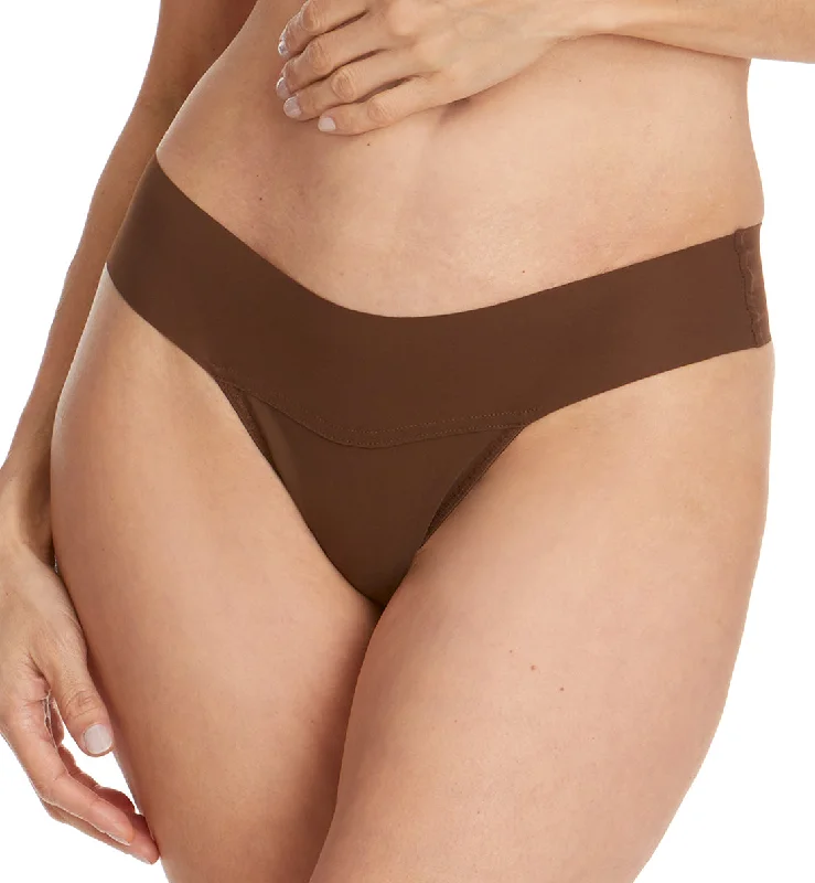 Hanky Panky BreatheSoft Natural Rise Thong (6J1661B) - Mahogany