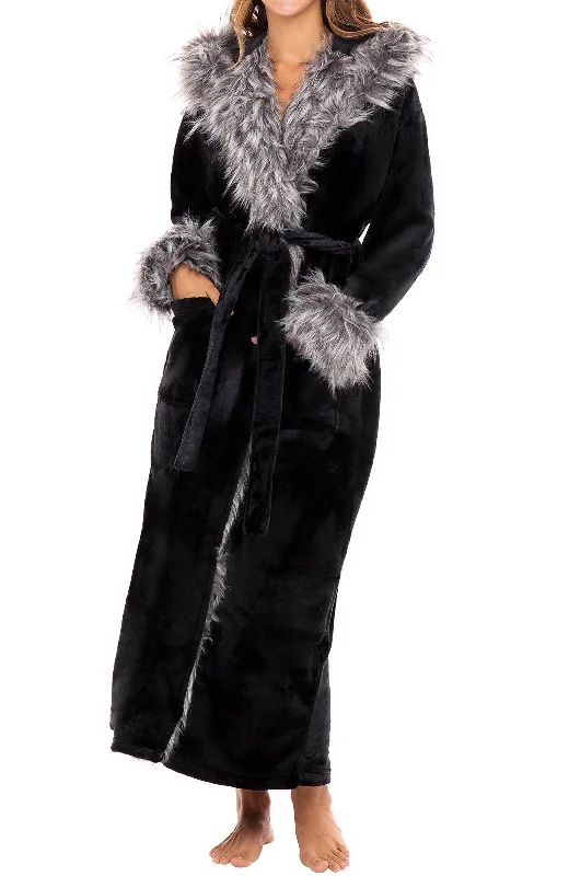 Black with Gray Wolf Fur